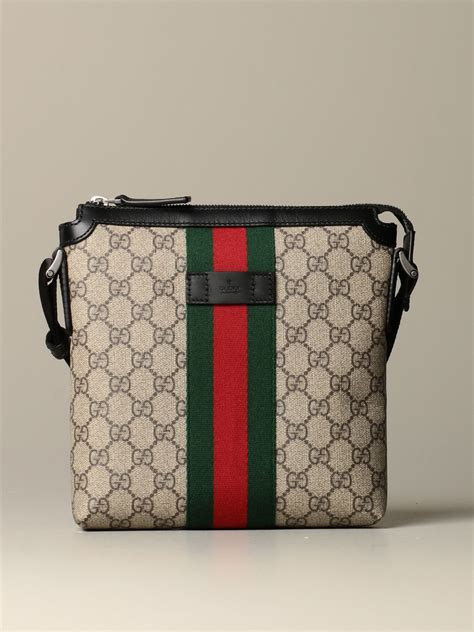 uomini tracolla gucci|Borse a tracolla Gucci .